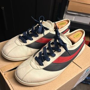 Used Gucci sneakers
